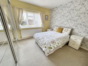 Bedroom- click for photo gallery